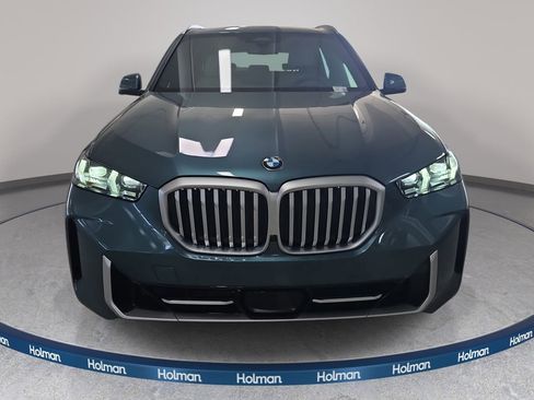 New 2026 BMW X5 xDrive40i w/ Premium Package AWD/4WD image 2