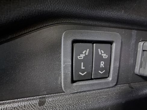 Used 2024 Cadillac Lyriq Luxury w/ LPO, Floor Liner Package image 43