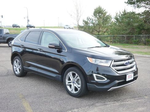 Used 2016 Ford Edge Titanium w/ Class II Trailer Tow Package AWD/4WD image 3