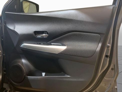 Used 2020 Nissan Kicks SV FWD image 23