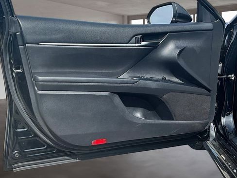 Used 2020 Toyota Camry SE image 20