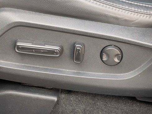 Certified 2024 Honda Pilot Touring image 15