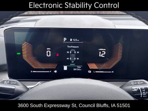 Used 2025 Kia Sorento EX AWD/4WD image 19