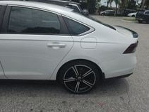 Used 2023 Honda Accord Sport image 6