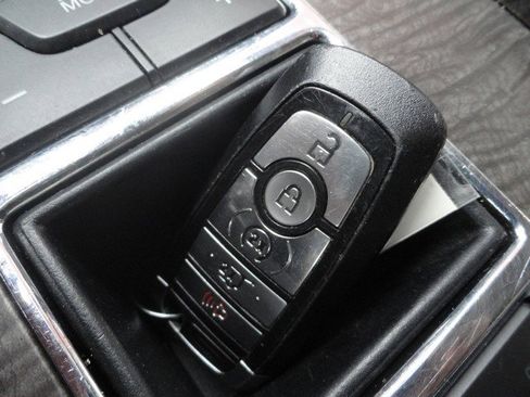 Used 2020 Ford Expedition Max Limited RWD image 24