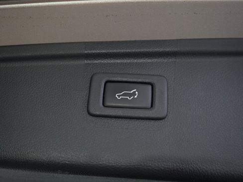 Used 2015 Subaru Outback 2.5i Premium AWD/4WD image 11