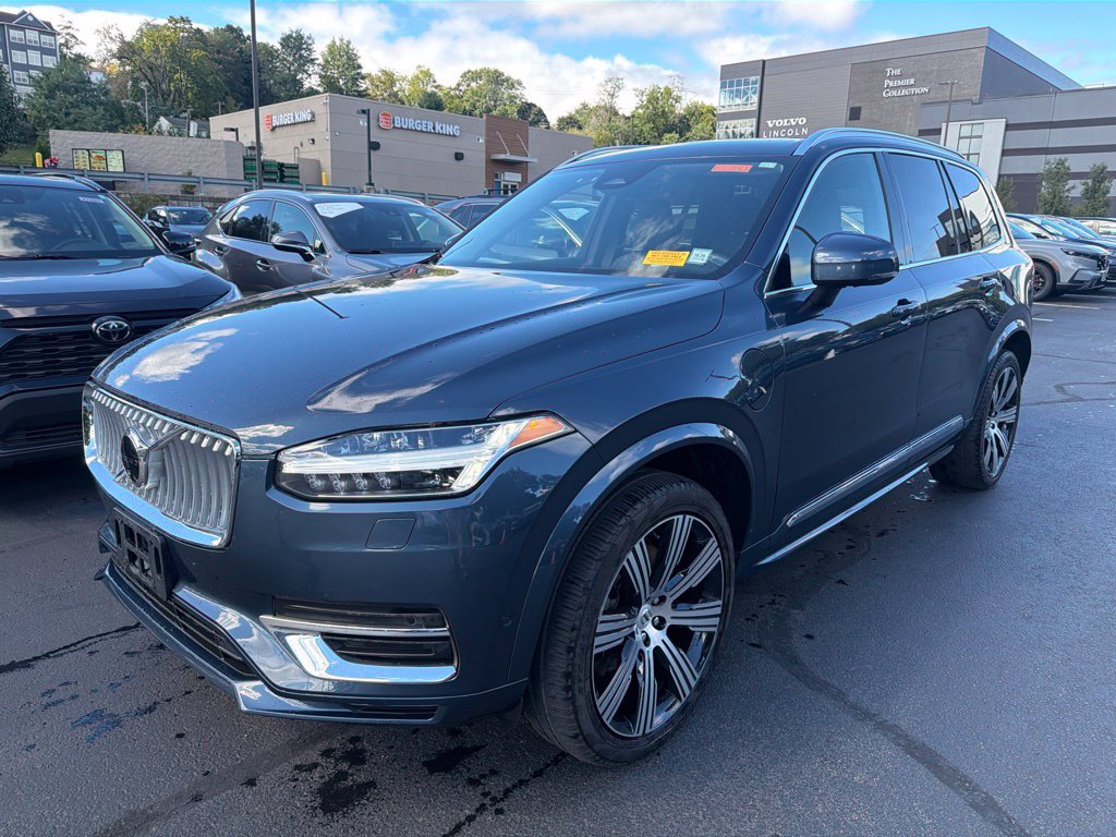 Certified 2025 Volvo XC90 T8 Plus w/ Protection Package Premier AWD/4WD image 1