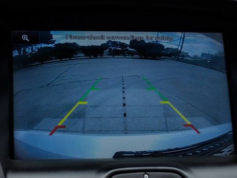 Used 2013 Ford Focus Titanium FWD image 27