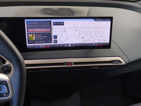 New 2025 BMW iX xDrive50 image 29
