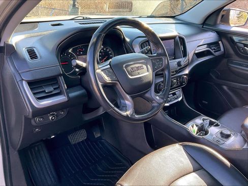 Used 2022 GMC Terrain AT4 w/ Infotainment Package II image 8