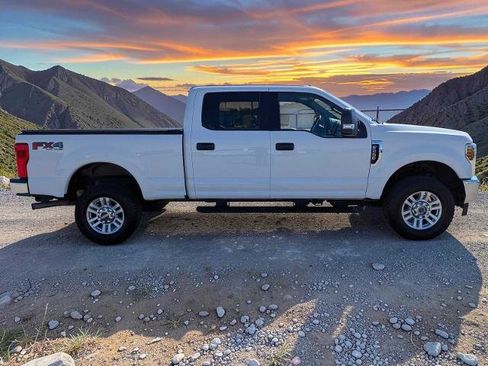 Certified 2018 Ford F250 XLT w/ XLT Value Package AWD/4WD image 7