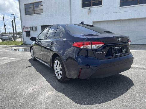 Used 2023 Toyota Corolla LE FWD image 4