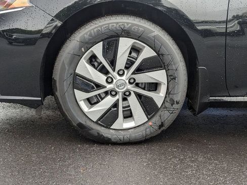 New 2024 Nissan Altima 2.5 S image 10