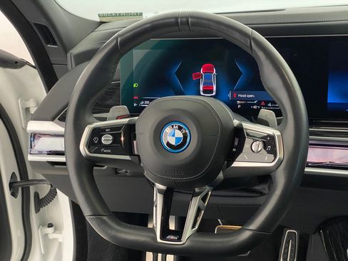 Certified 2024 BMW 750e xDrive image 16