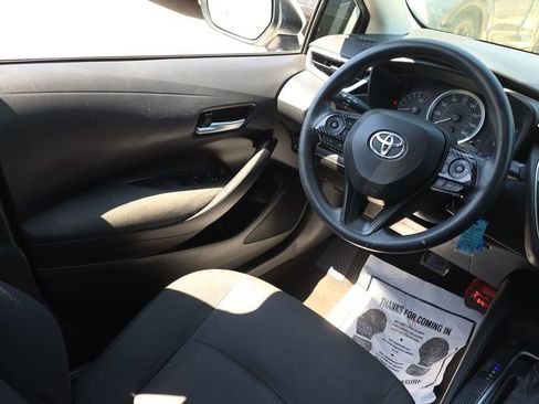 Used 2021 Toyota Corolla LE FWD image 26