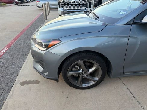Used 2019 Hyundai Veloster 2.0 FWD image 2