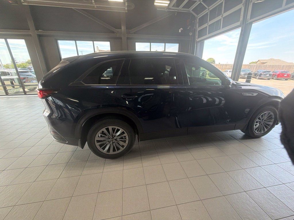 Used 2025 MAZDA CX-90 3.3 Turbo w/ Preferred Package AWD/4WD image 14