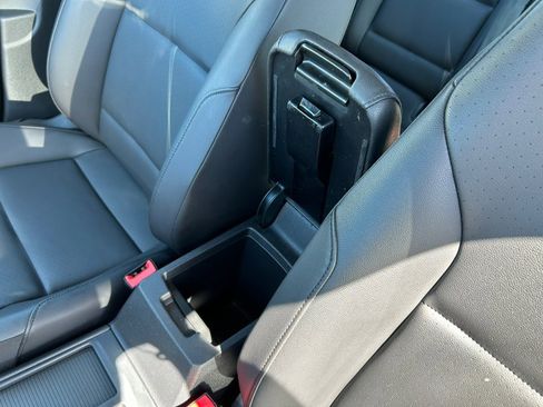 Used 2019 Volkswagen e-Golf SEL Premium image 32