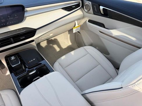 New 2026 Buick Enclave Avenir w/ Super Cruise Package image 19