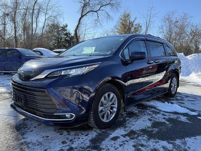 Certified 2023 Toyota Sienna XLE