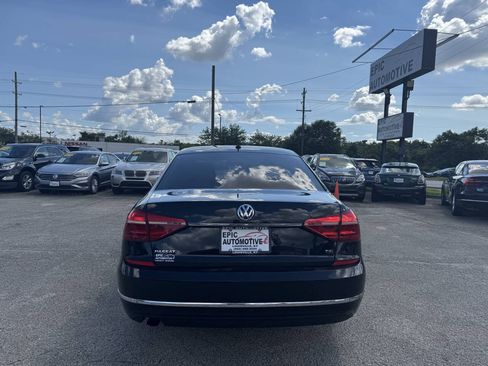 Used 2016 Volkswagen Passat 1.8T S FWD image 7