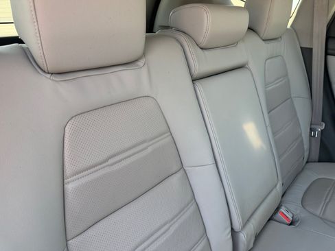 Used 2019 Honda CR-V Touring image 22