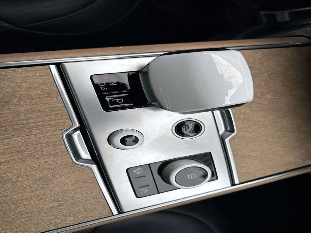 Certified 2023 Land Rover Range Rover SV AWD/4WD image 28
