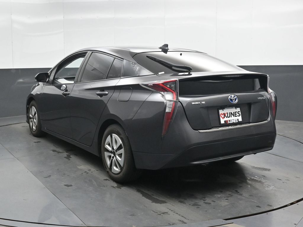 Used 2017 Toyota Prius Two FWD image 9