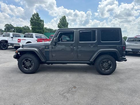 Used 2018 Jeep Wrangler Unlimited Sport AWD/4WD image 4