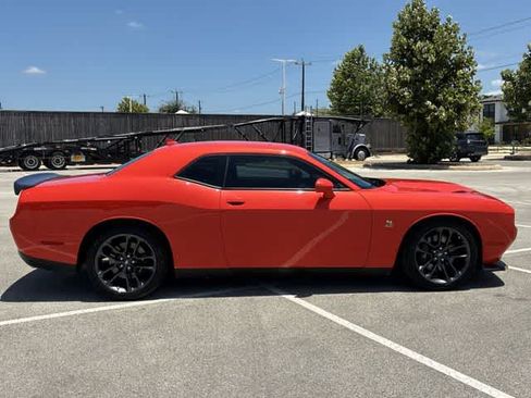 Used 2023 Dodge Challenger R/T Scat Pack RWD image 7