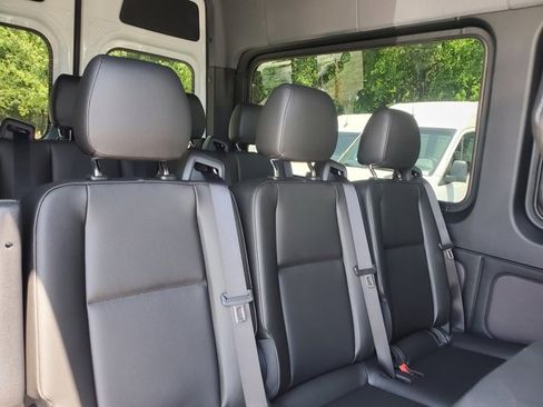 Used 2025 Mercedes-Benz Sprinter 2500 image 12