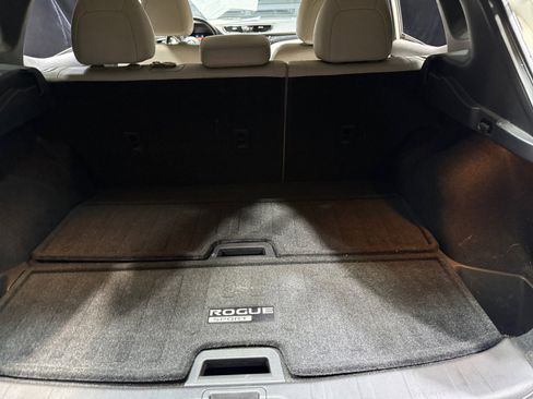 Used 2021 Nissan Rogue Sport SL w/ Premium Package image 34