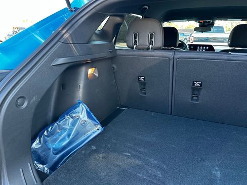 Used 2026 Chevrolet Trax RS image 39