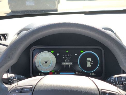 Certified 2023 Hyundai Kona SE w/ Cargo Package FWD image 18