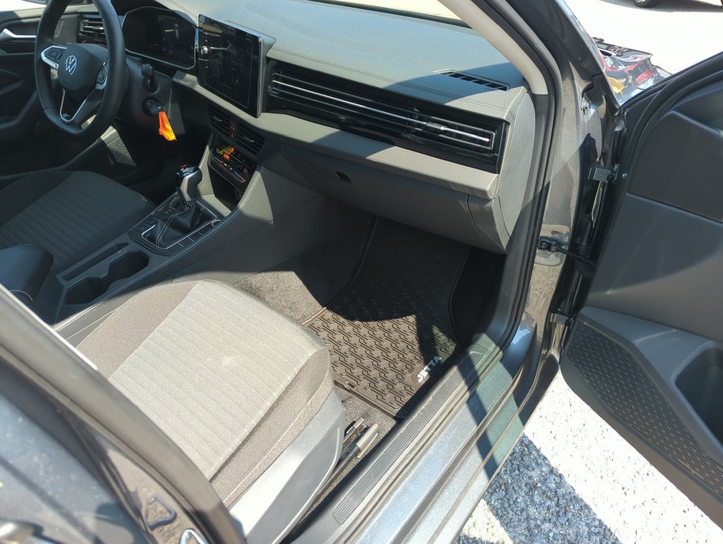 Certified 2026 Volkswagen Jetta S FWD image 34