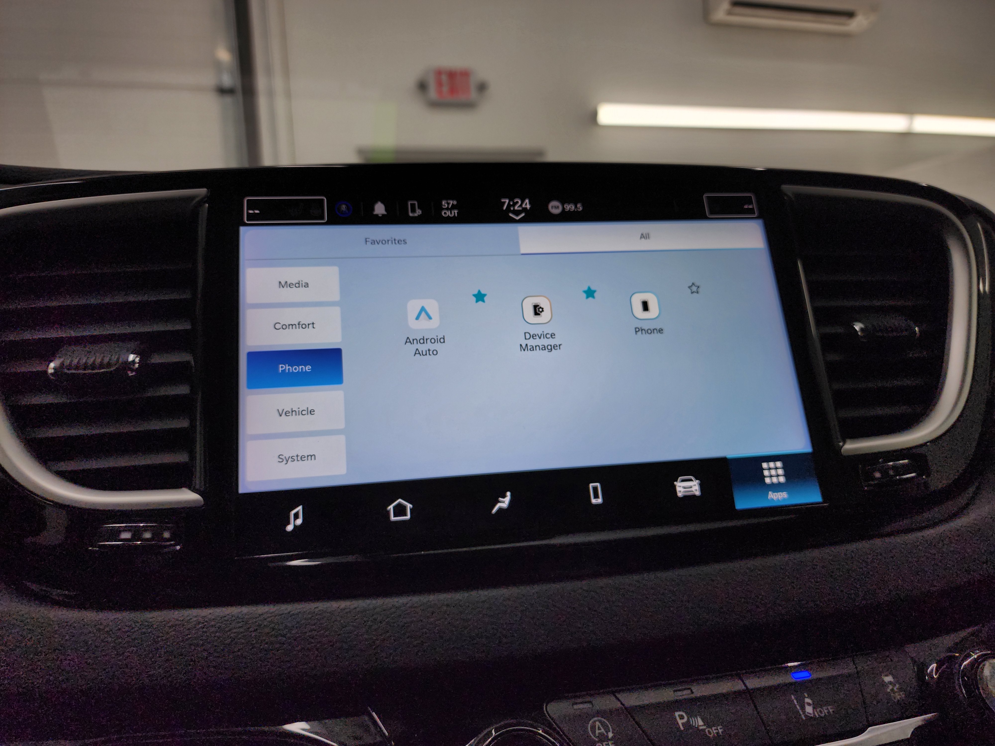 Used 2024 Chrysler Pacifica Touring-L FWD image 57