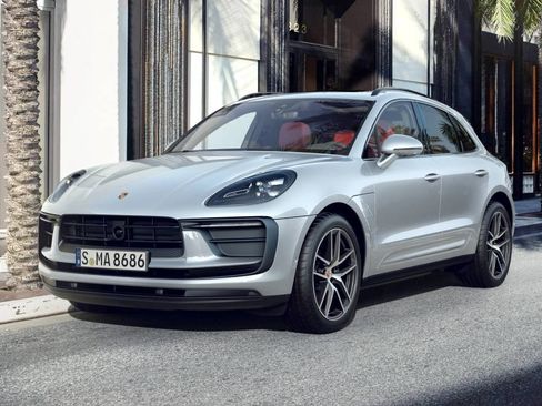New 2026 Porsche Macan image 1