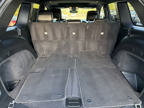 Used 2020 Jeep Grand Cherokee Limited image 18