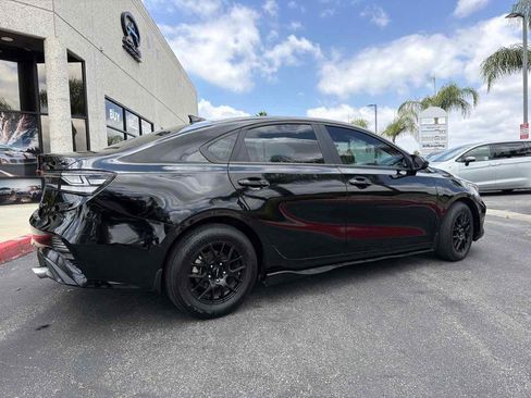 Used 2023 Kia Forte LX FWD image 9
