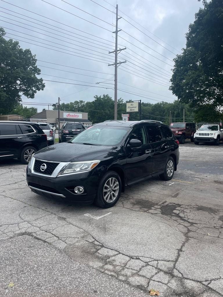Used 2015 Nissan Pathfinder 4WD image 1