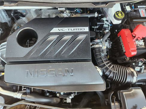 Used 2024 Nissan Rogue SL FWD image 21