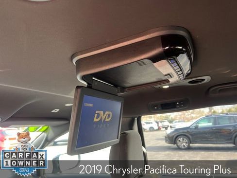 Used 2019 Chrysler Pacifica Touring Plus w/ Advanced Safetytec Group image 26