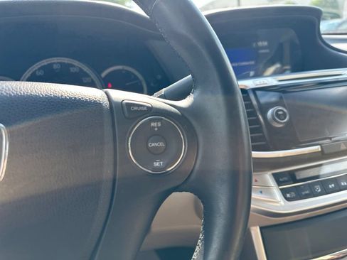 Used 2015 Honda Accord EX-L image 30