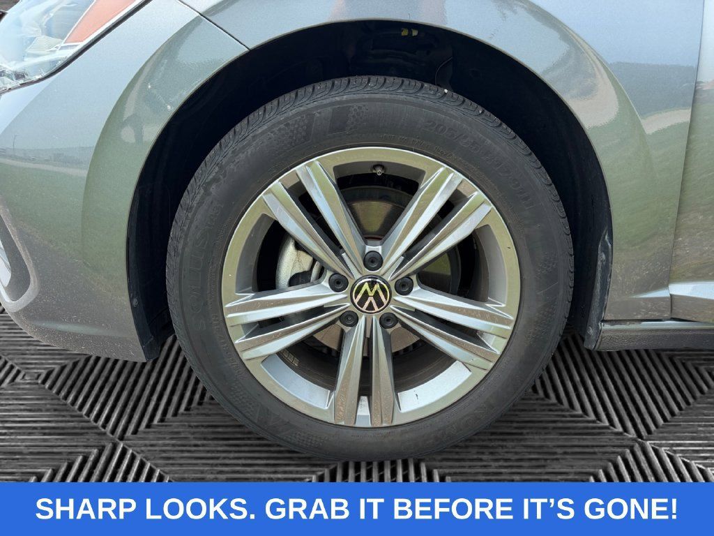 Used 2024 Volkswagen Jetta SE FWD image 10
