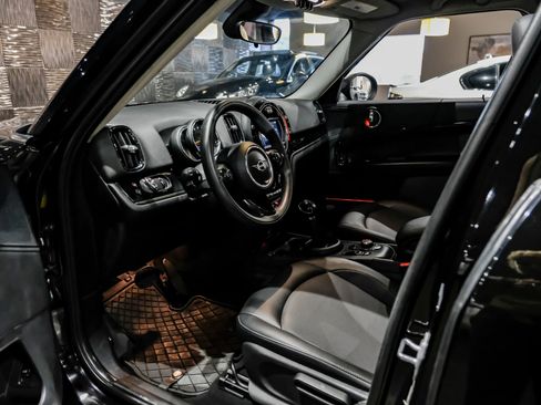Used 2019 MINI Cooper Countryman FWD image 3