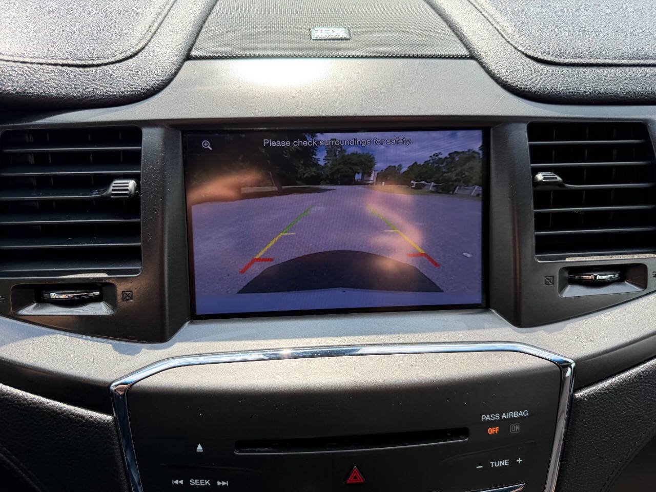 Used 2013 Lincoln MKS AWD image 20