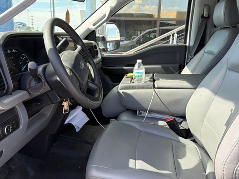Certified 2024 Ford F250 XL w/ XL Chrome Package AWD/4WD image 8