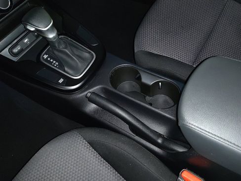 Used 2023 Kia Soul LX image 26