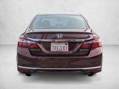 Used 2017 Honda Accord Sport image 7