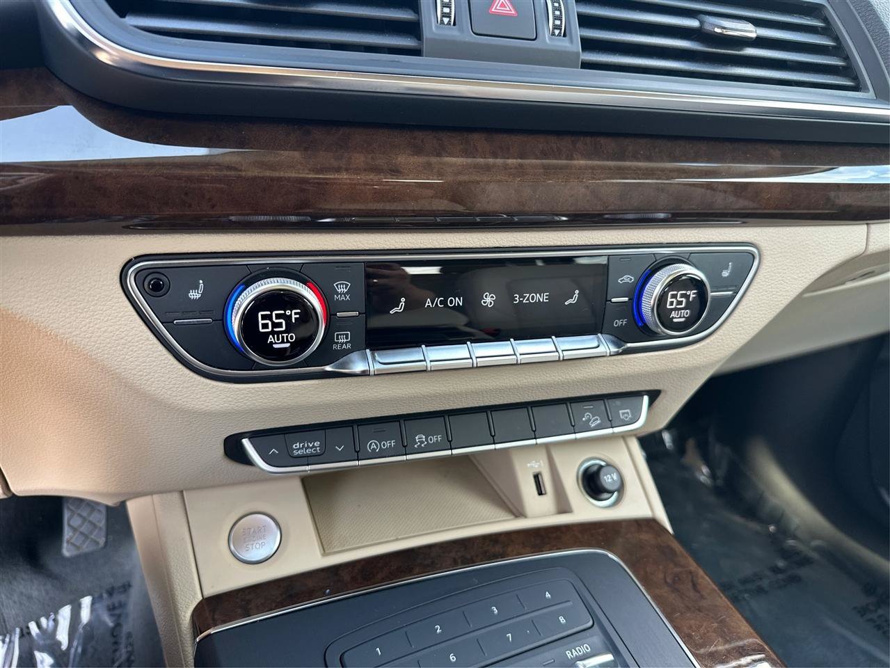 Used 2019 Audi Q5 2.0T Premium AWD/4WD image 32